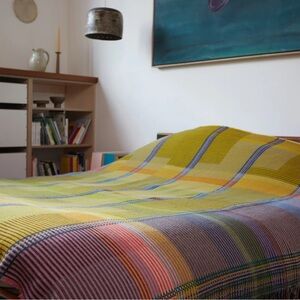 Vibrant Plaid Throw Blanket